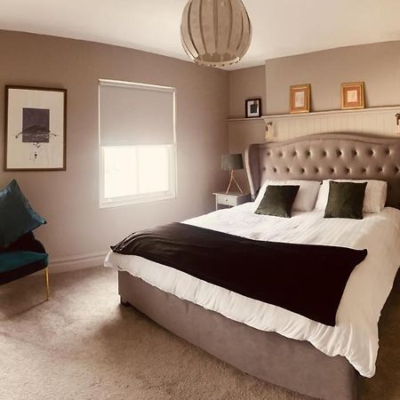 3 Bedroom Luxury Apartment Main Street Cashel  Zewnętrze zdjęcie