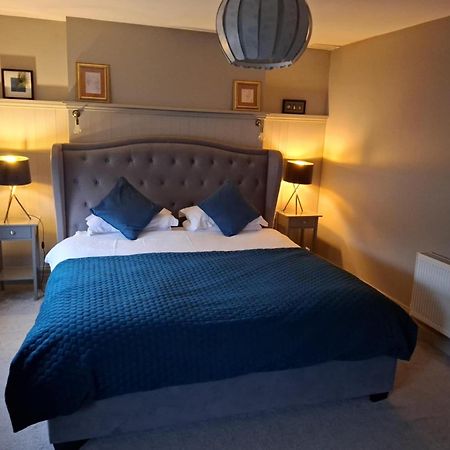 3 Bedroom Luxury Apartment Main Street Cashel  Zewnętrze zdjęcie