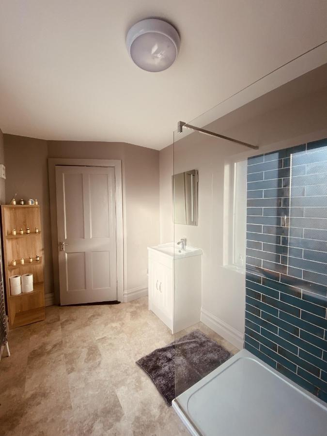 3 Bedroom Luxury Apartment Main Street Cashel  Zewnętrze zdjęcie