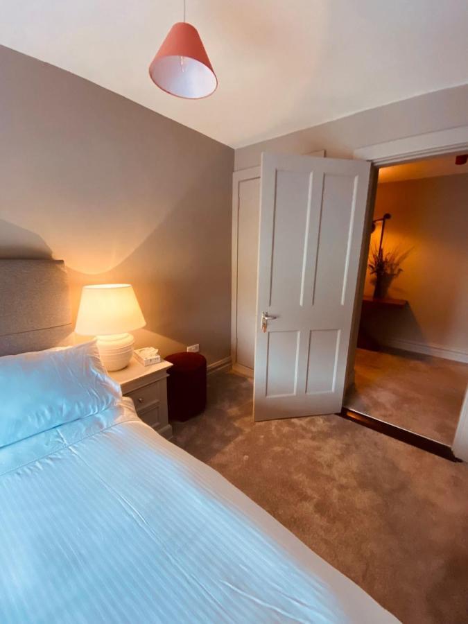3 Bedroom Luxury Apartment Main Street Cashel  Zewnętrze zdjęcie