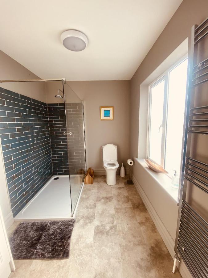 3 Bedroom Luxury Apartment Main Street Cashel  Zewnętrze zdjęcie